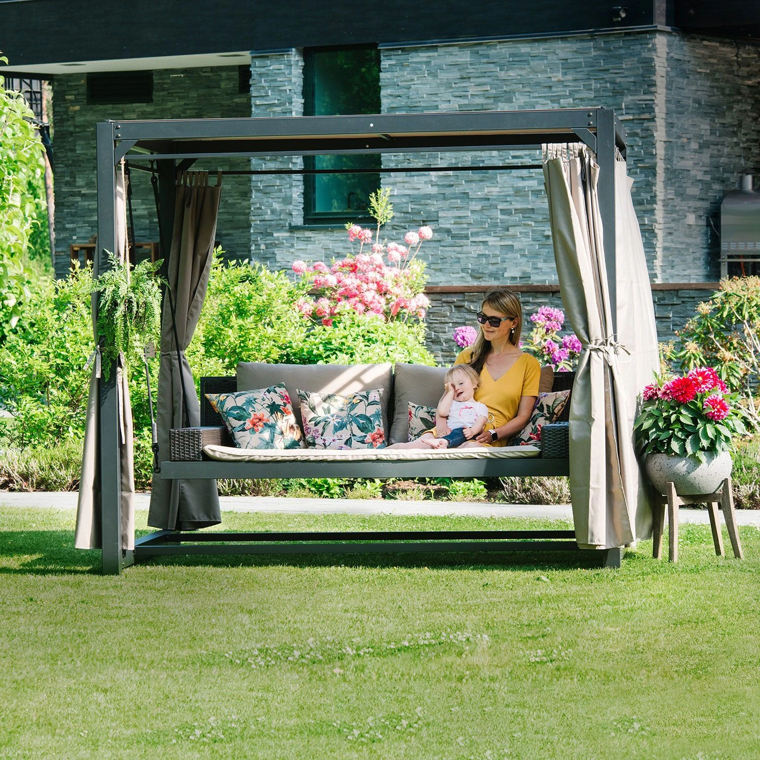 Качели BARCELONA