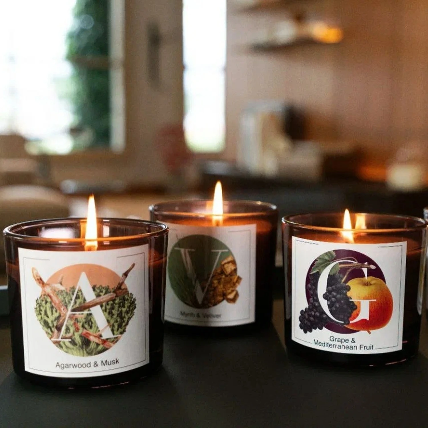 Свеча A «Agarwood & Musk» 200