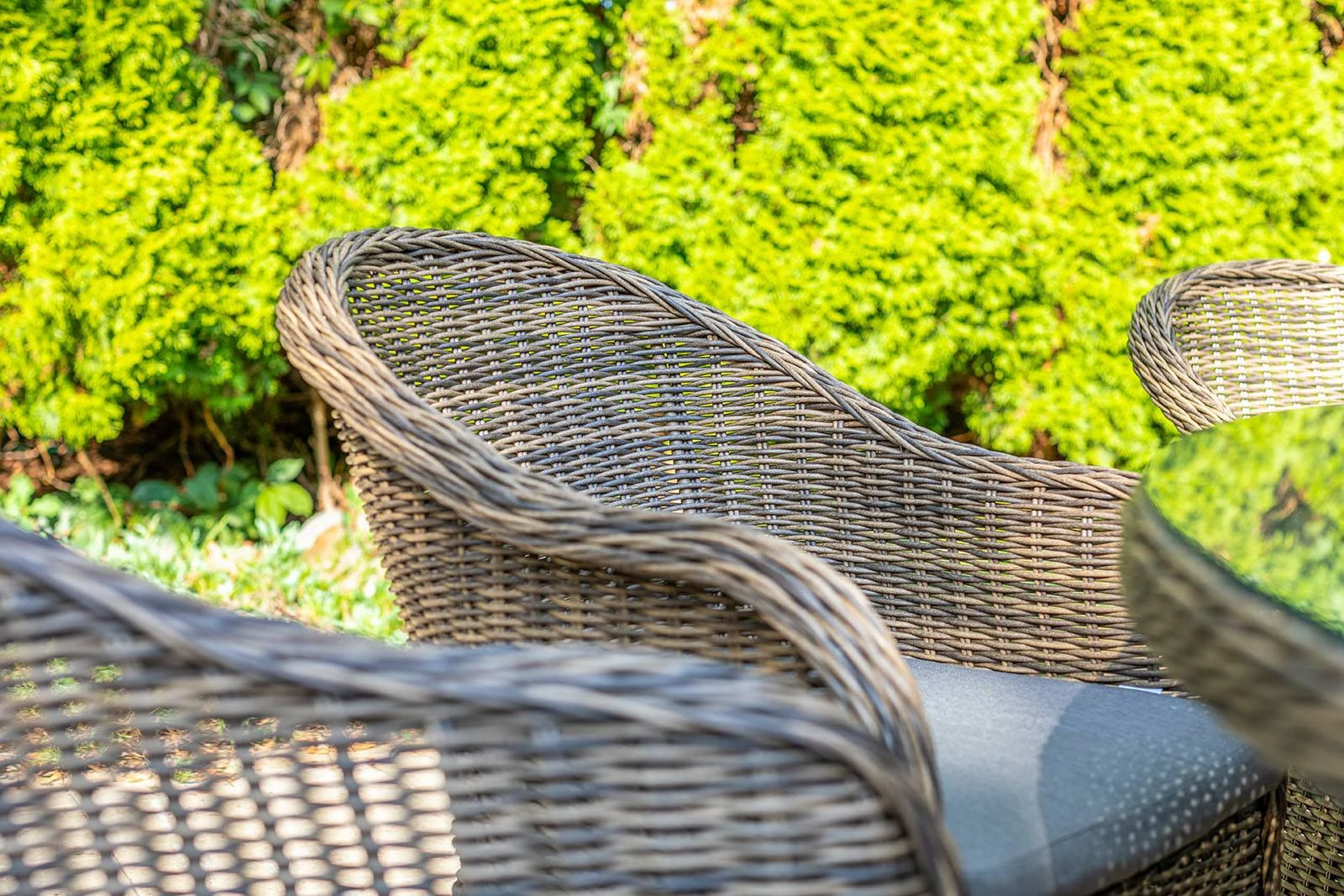 Обеденный комплект RONDO 180 + LEONARDO Песочный