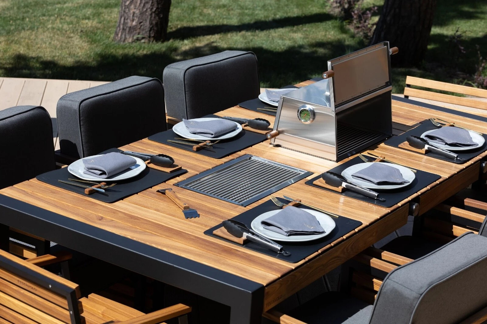 Стол с грилем FESTAVOLO MEDIO