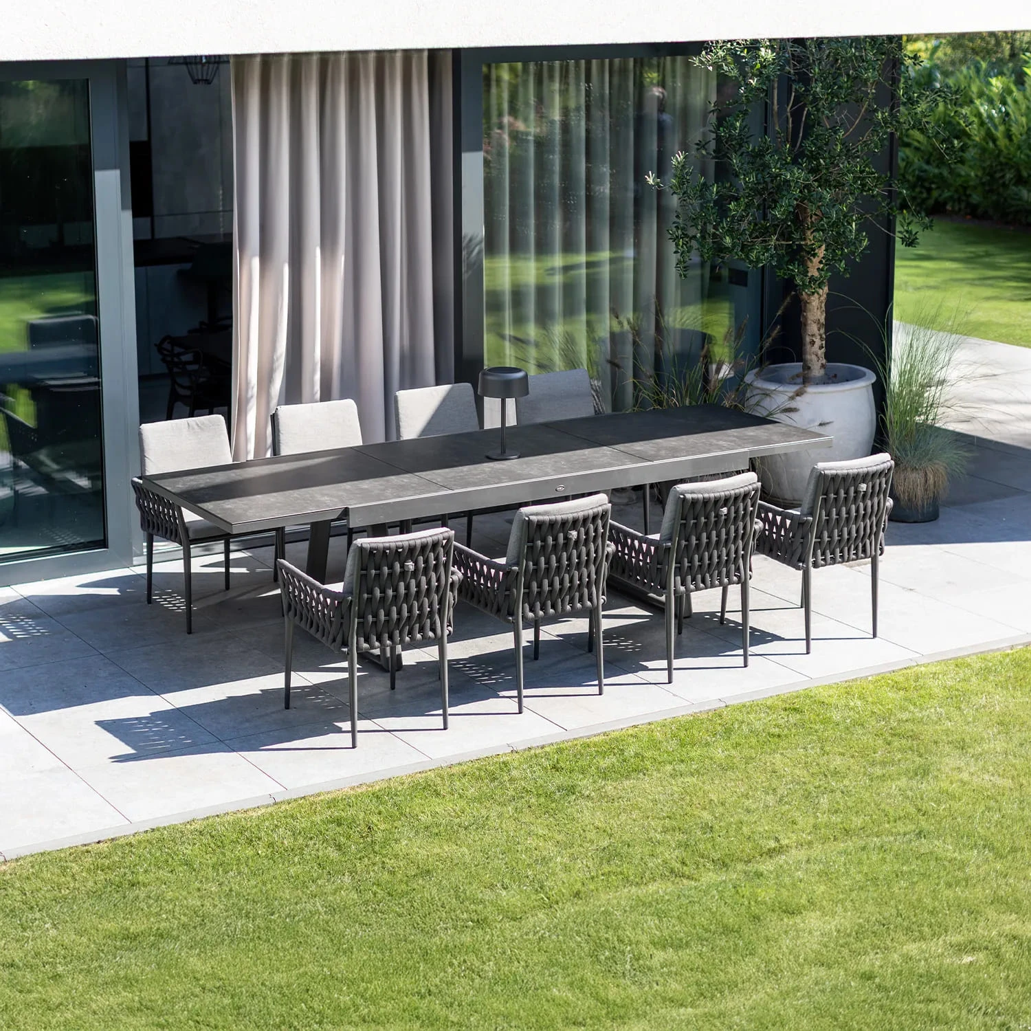 Раздвижной стол CLUB 200-300 Антрацит