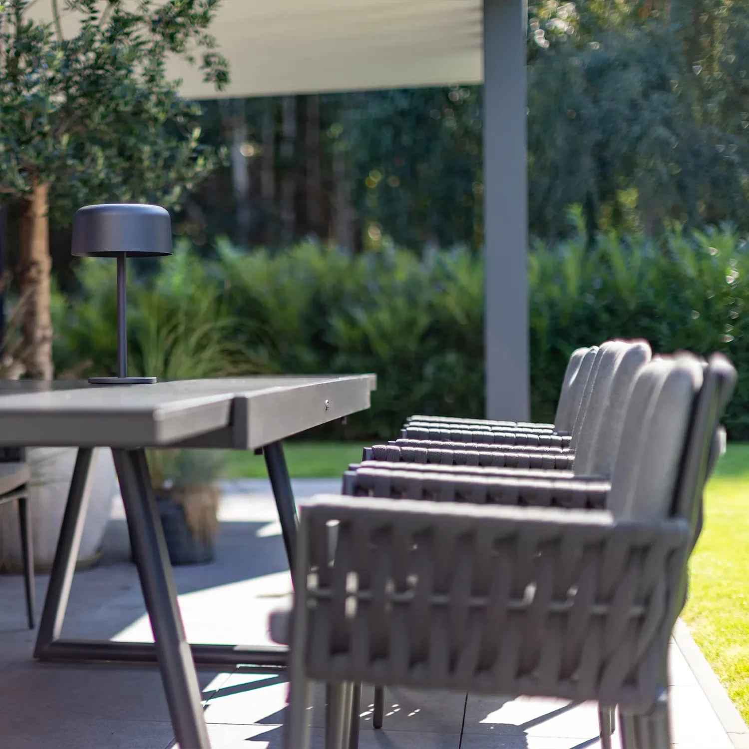 Раздвижной стол CLUB 200-300 Антрацит