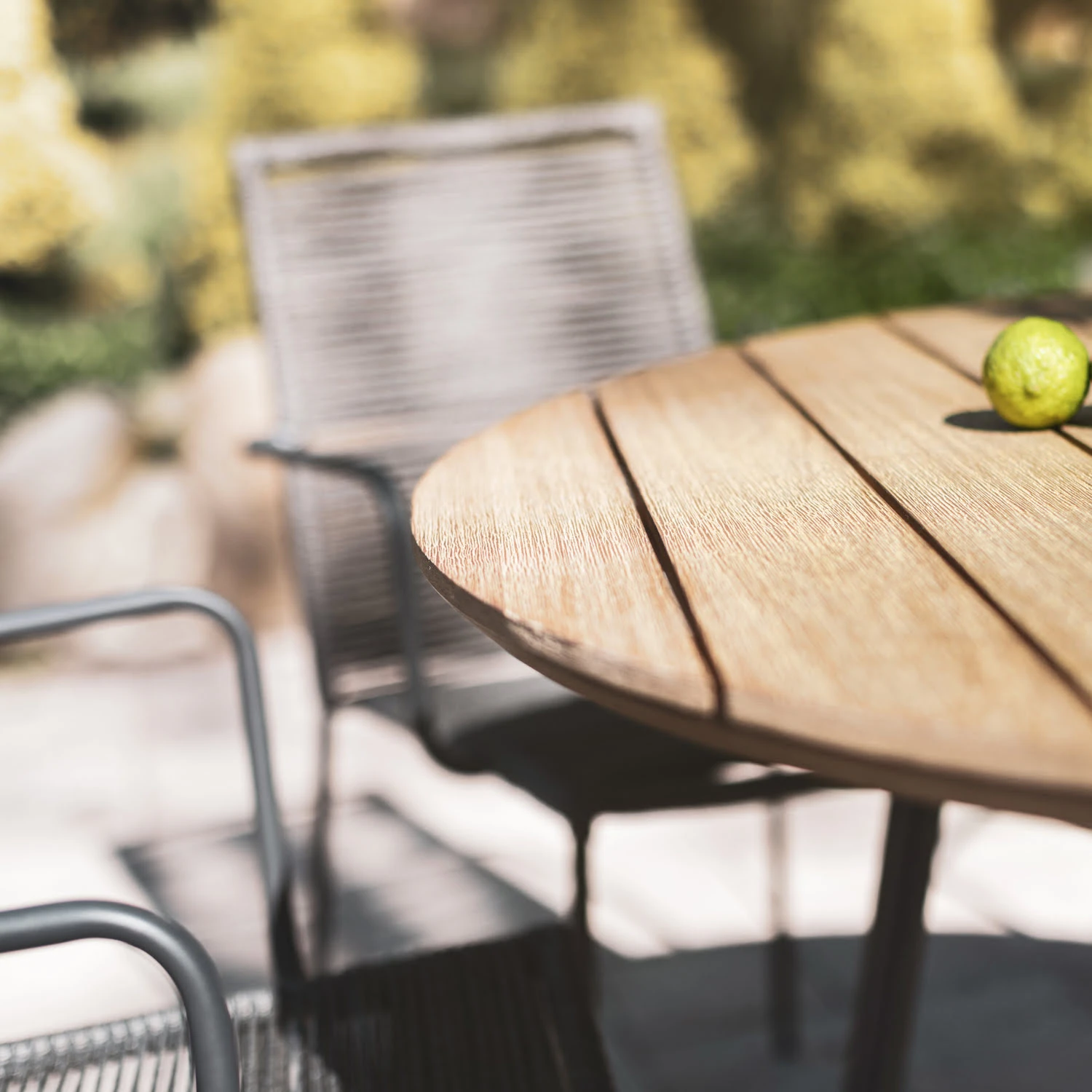 Обеденный комплект SIMI D120 + KEA 4