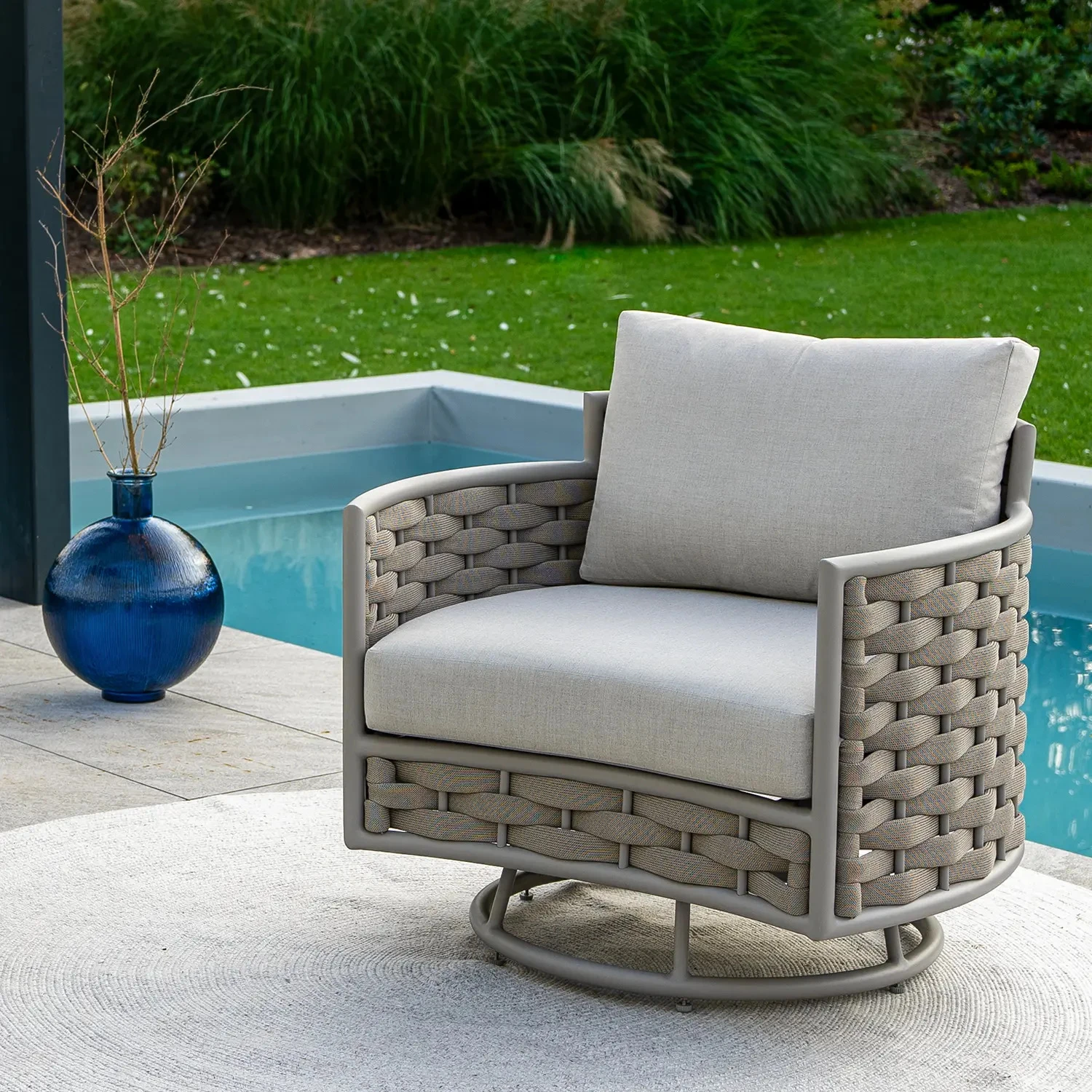 Крутящееся кресло LOOP