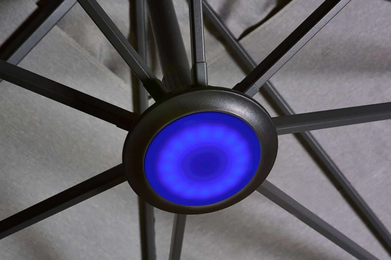 LED-подсветка для зонта