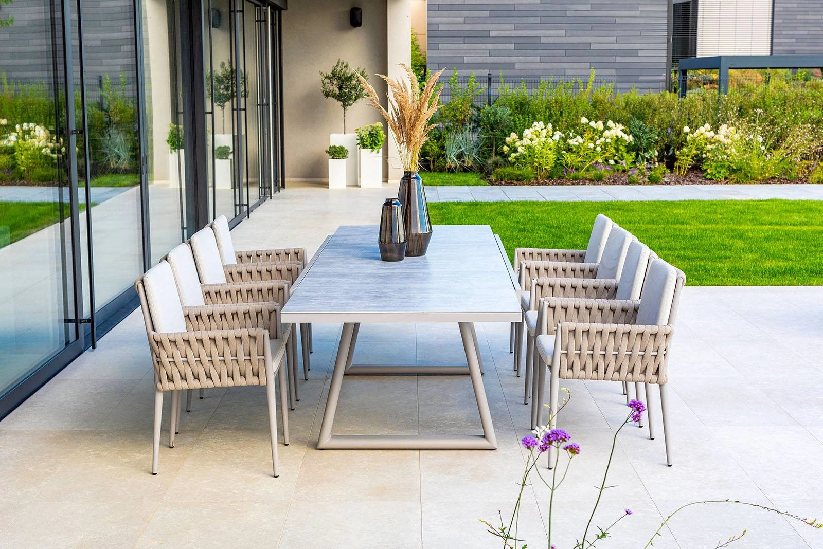 Обеденный комплект CLUB + HUG 8 Бежевый