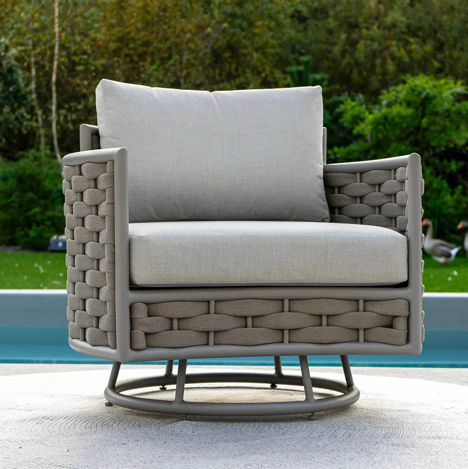 Крутящееся кресло LOOP