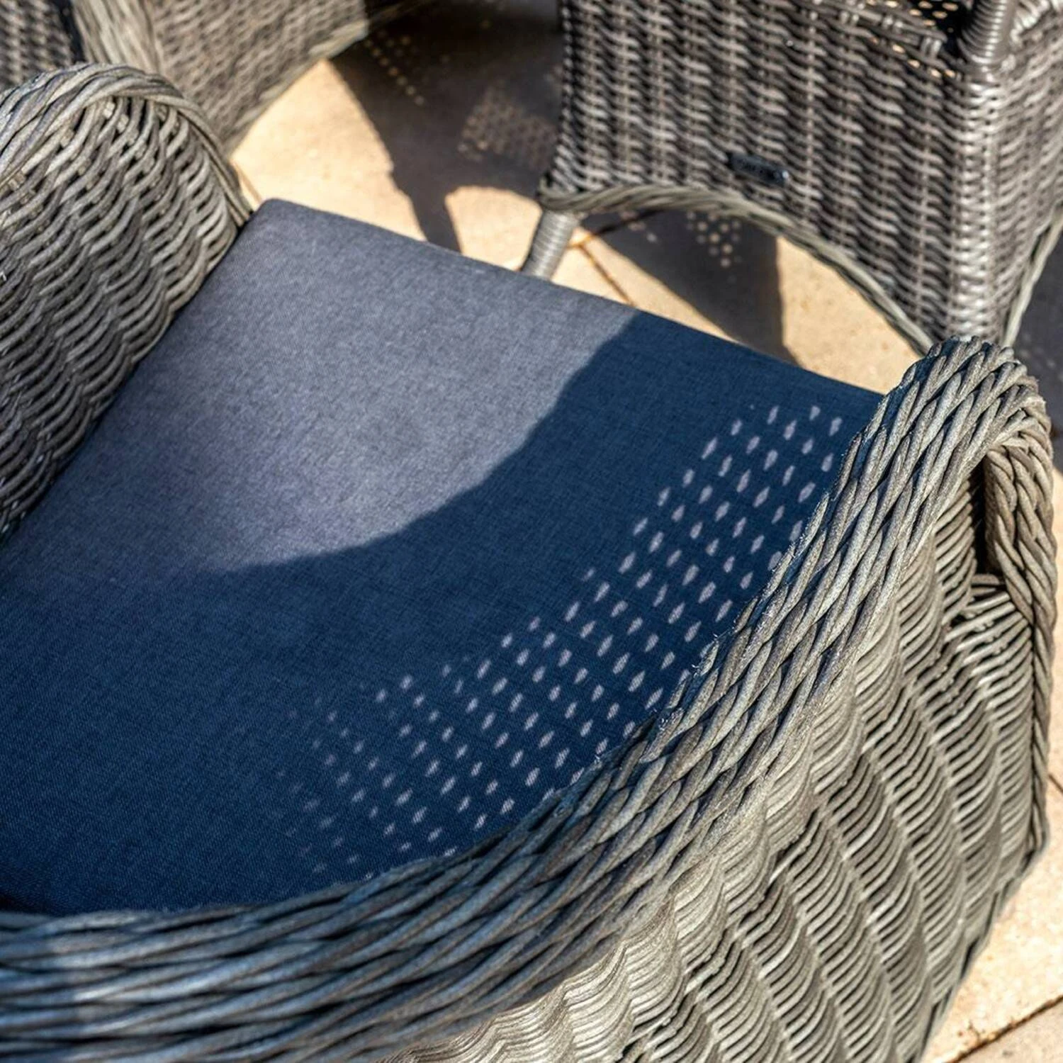 Обеденный комплект FILIP + LEONARDO Серый