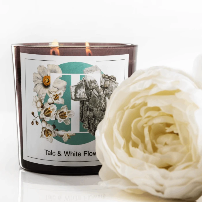 Свеча T «Тальк и Белые Цветы» (Talc & White Flowers) 350