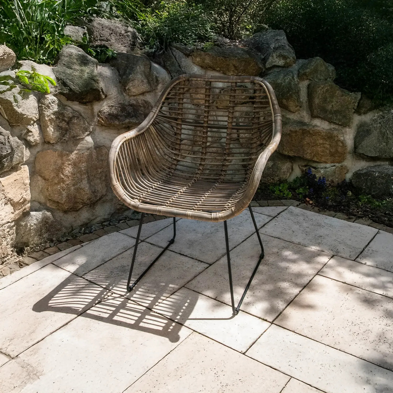 Ретро-кресло из натурального ротанга LAVAL