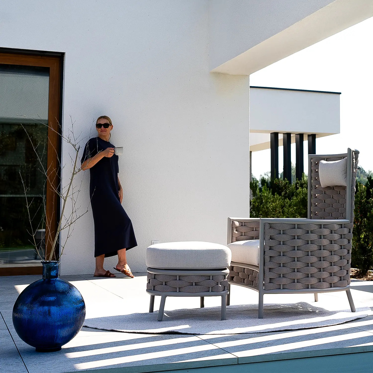 Кресло для отдыха с пуфом LOOP