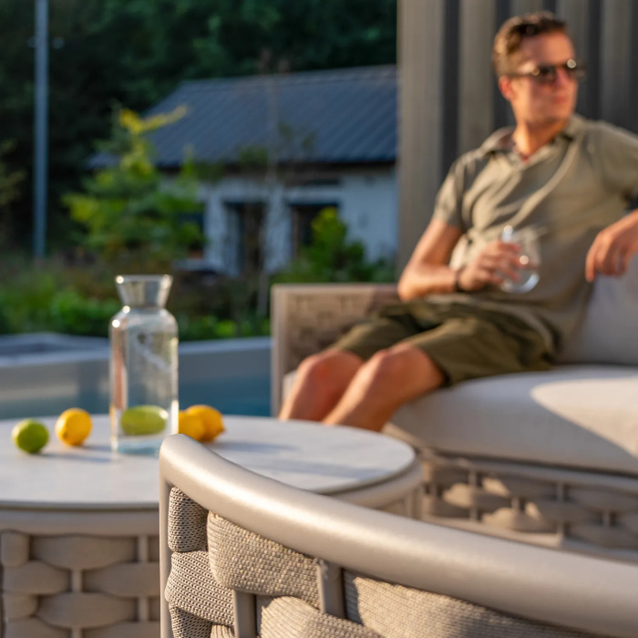 Круглый журнальный столик LOOP