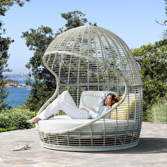 Лежальня с крышей KOKOON